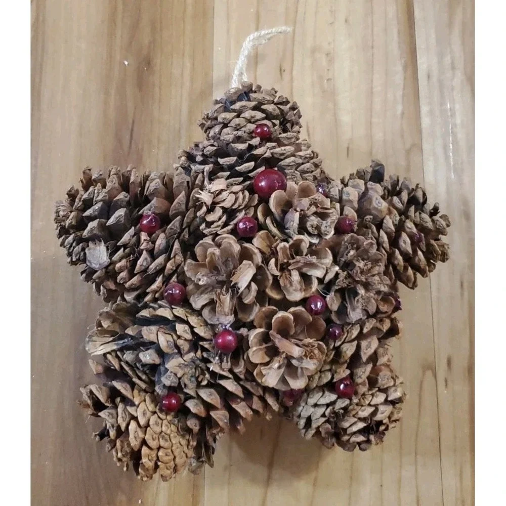 Rustic Pine Cone And Berries Star Shaped Christmas Hanging Decoration 8